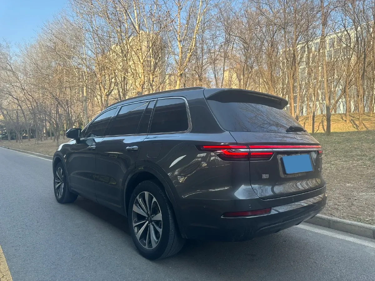 2021 Li ONE Range Extended 131HP REEV 40.5KWH,autocango,china used car exporter,china ev exporter,chinese used car exporter,chinese used ev exporter