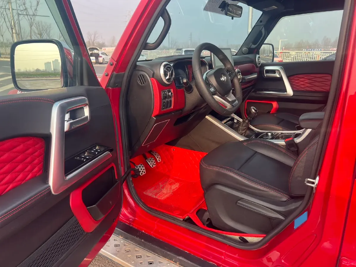 2018 Beijing BJ40 2.0T 150HP L4 6MT,autocango,china used car exporter,china ev exporter,chinese used car exporter,chinese used ev exporter