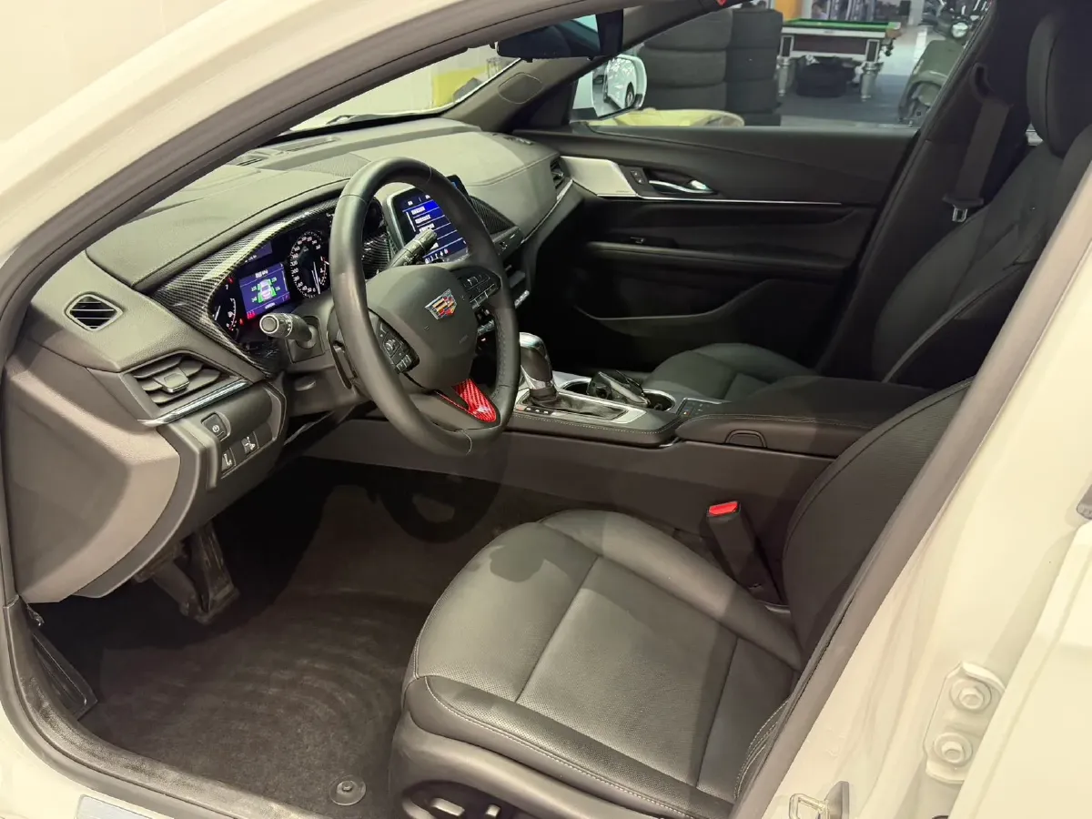 2021 Cadillac CT4 2.0T 237HP L4 8AT,autocango,china used car exporter,china ev exporter,chinese used car exporter,chinese used ev exporter