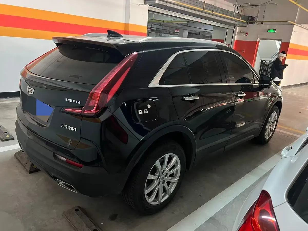 2021 Cadillac XT4 2.0T 237HP L4 9AT,autocango,china used car exporter,china ev exporter,chinese used car exporter,chinese used ev exporter