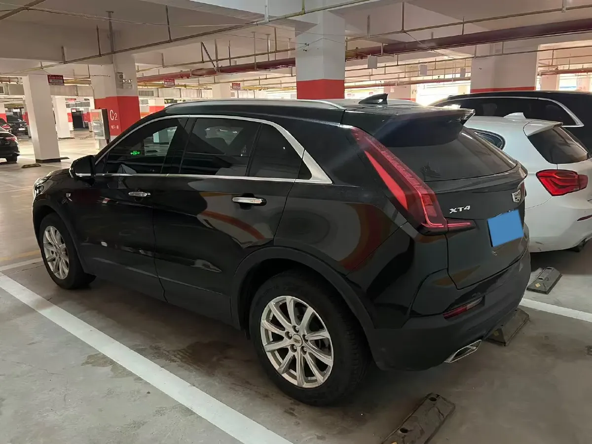 2021 Cadillac XT4 2.0T 237HP L4 9AT,autocango,china used car exporter,china ev exporter,chinese used car exporter,chinese used ev exporter