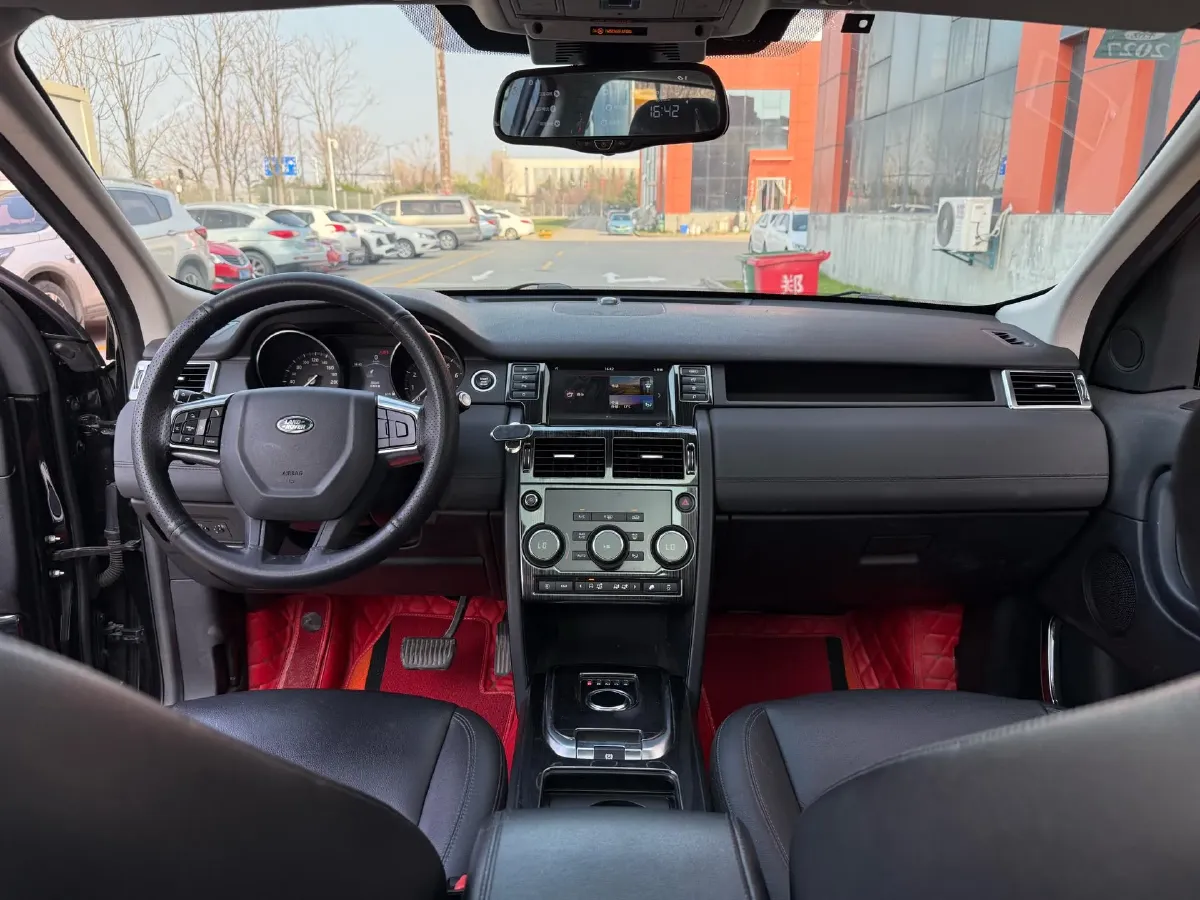 2018 Land Rover Discovery Sport 2.0T 200HP L4 9AT,autocango,china used car exporter,china ev exporter,chinese used car exporter,chinese used ev exporter