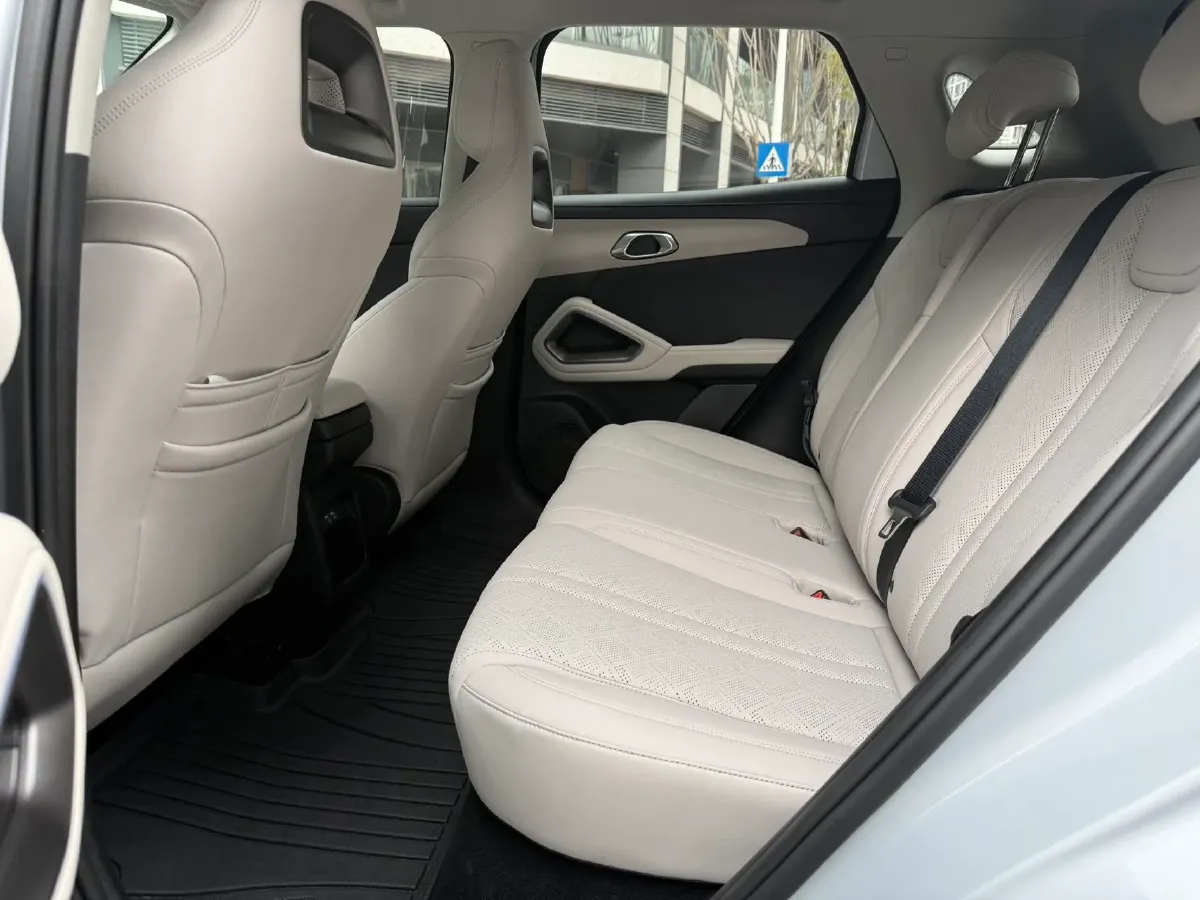 2024 BYD YuanUP BEV 45.12KWH,autocango,china used car exporter,china ev exporter,chinese used car exporter,chinese used ev exporter