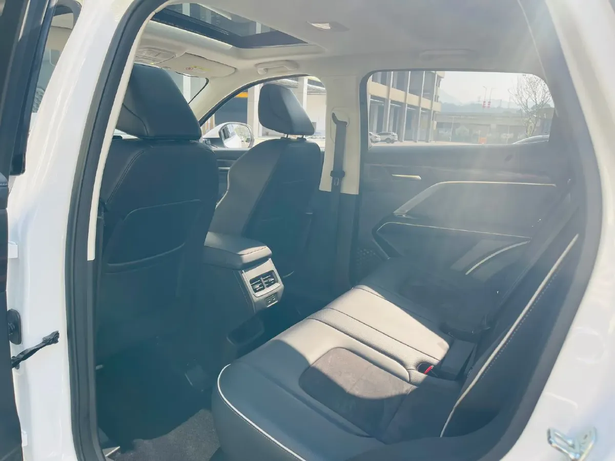 2023 Haval H6 1.5T 150HP L4 7DCT,autocango,china used car exporter,china ev exporter,chinese used car exporter,chinese used ev exporter