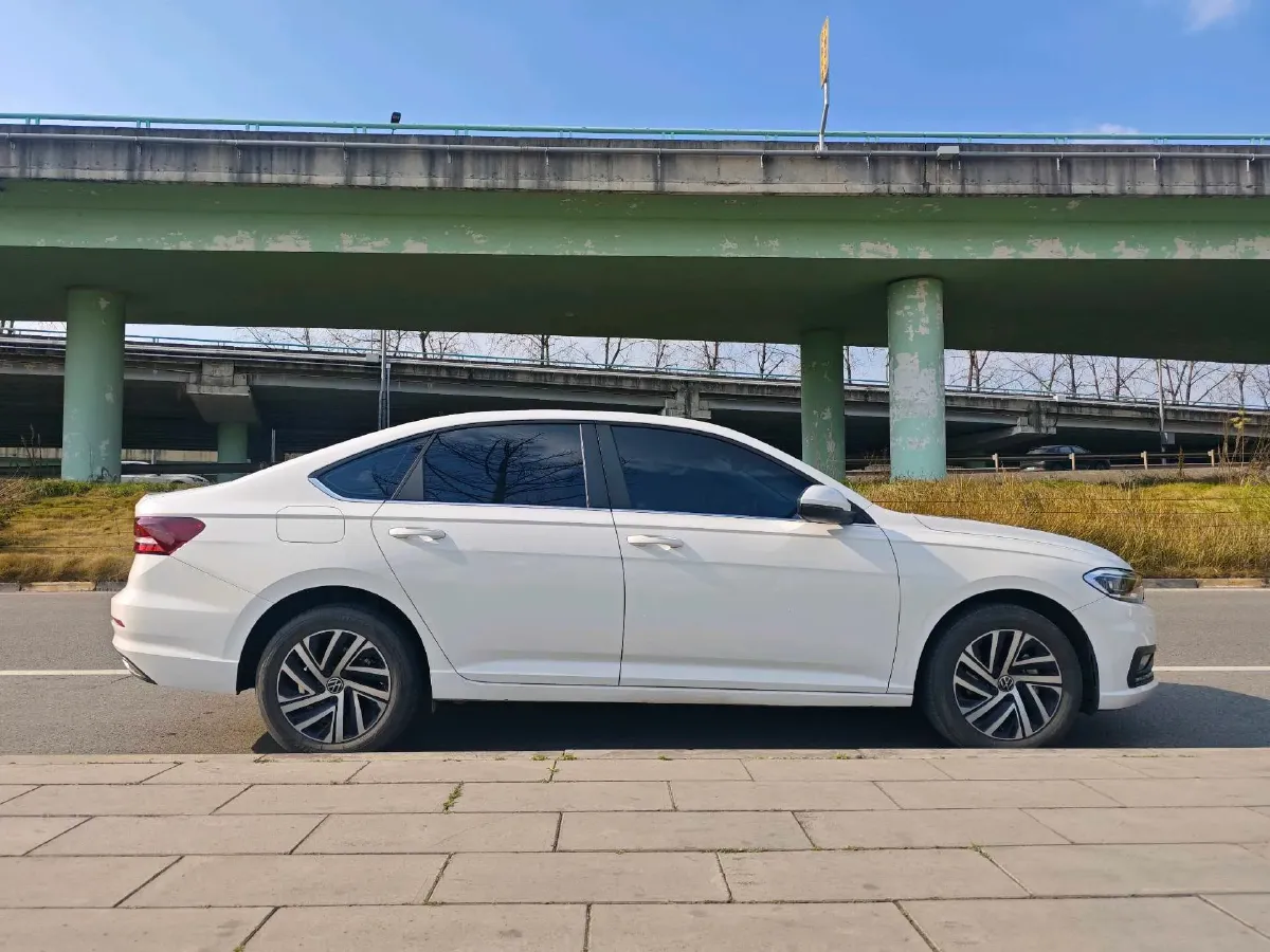 2022 Volkswagen Sagitar 1.2T 116HP L4 7DCT,autocango,china used car exporter,china ev exporter,chinese used car exporter,chinese used ev exporter