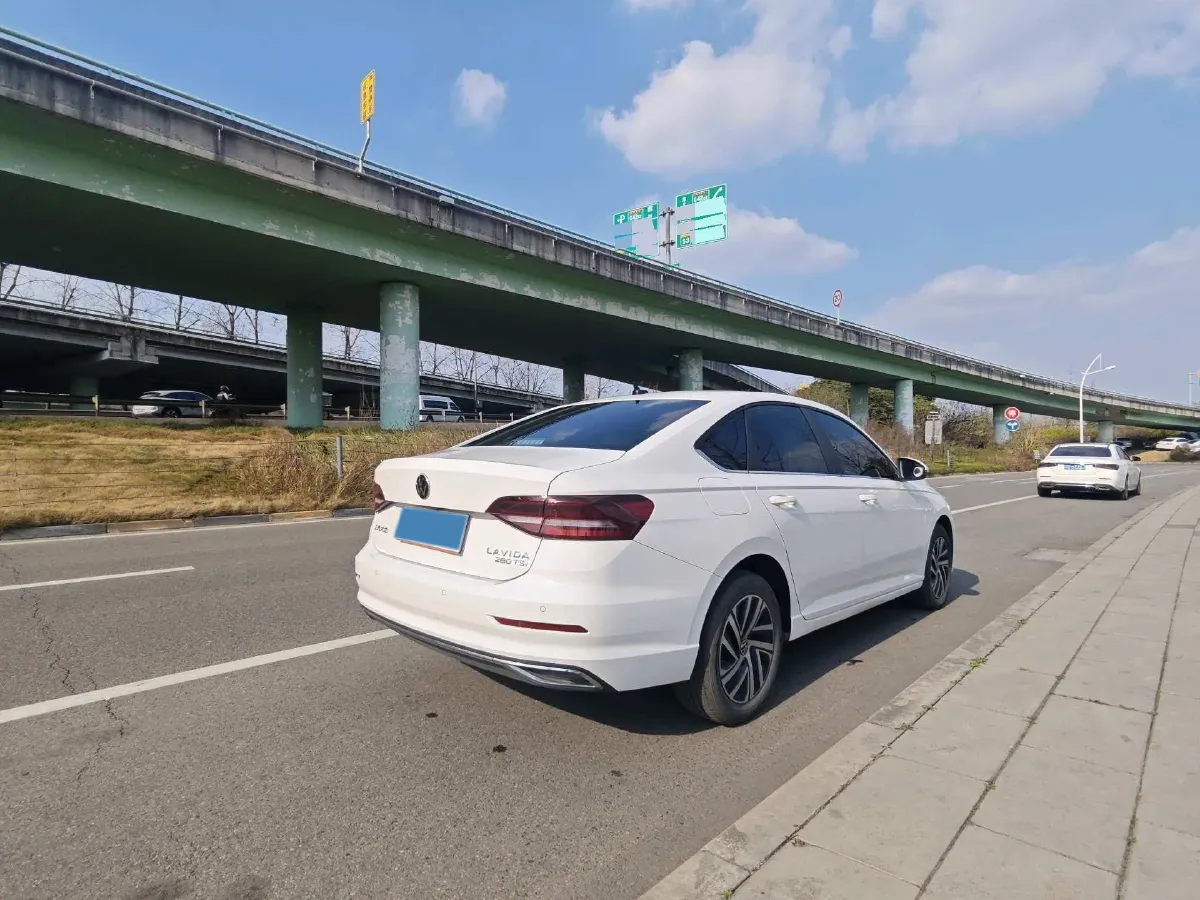 2022 Volkswagen Sagitar 1.2T 116HP L4 7DCT,autocango,china used car exporter,china ev exporter,chinese used car exporter,chinese used ev exporter