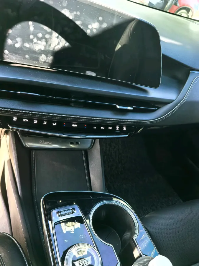 2023 Cadillac GT4 1.5T 211HP L4 9AT,autocango,china used car exporter,china ev exporter,chinese used car exporter,chinese used ev exporter