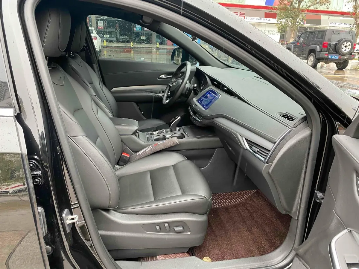 2021 Cadillac XT4 2.0T 237HP L4 9AT,autocango,china used car exporter,china ev exporter,chinese used car exporter,chinese used ev exporter