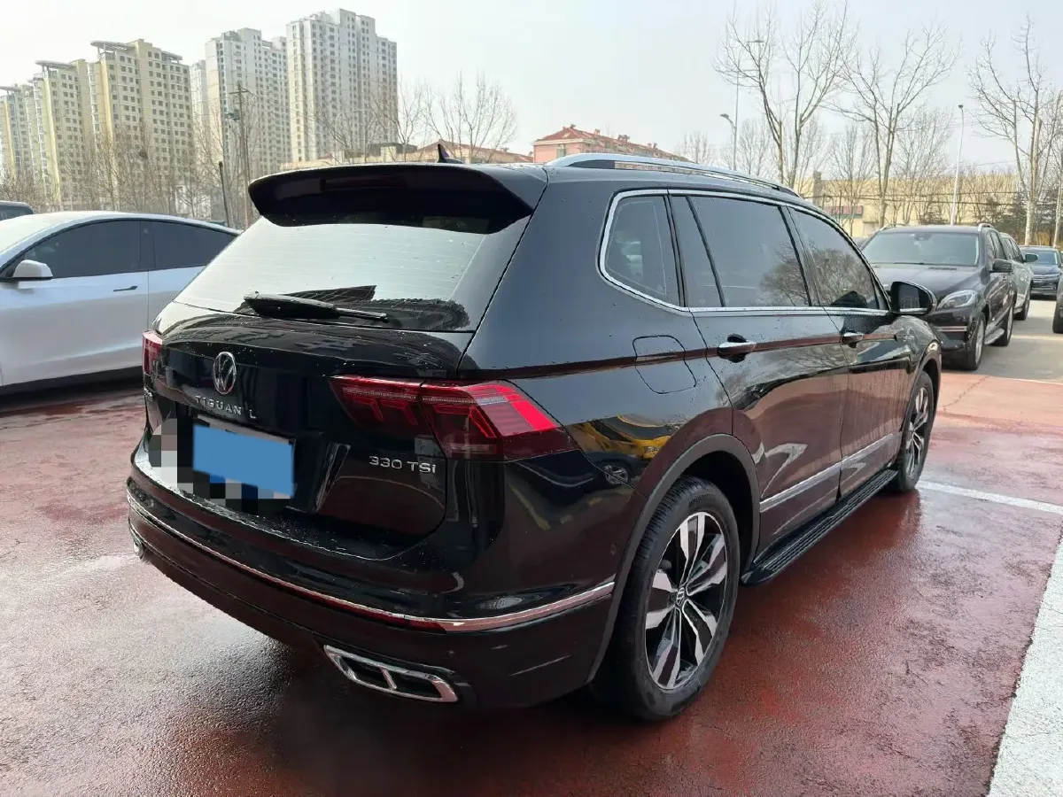 2024 Volkswagen Tiguan L 2.0T 186HP L4 7DCT,autocango,china used car exporter,china ev exporter,chinese used car exporter,chinese used ev exporter