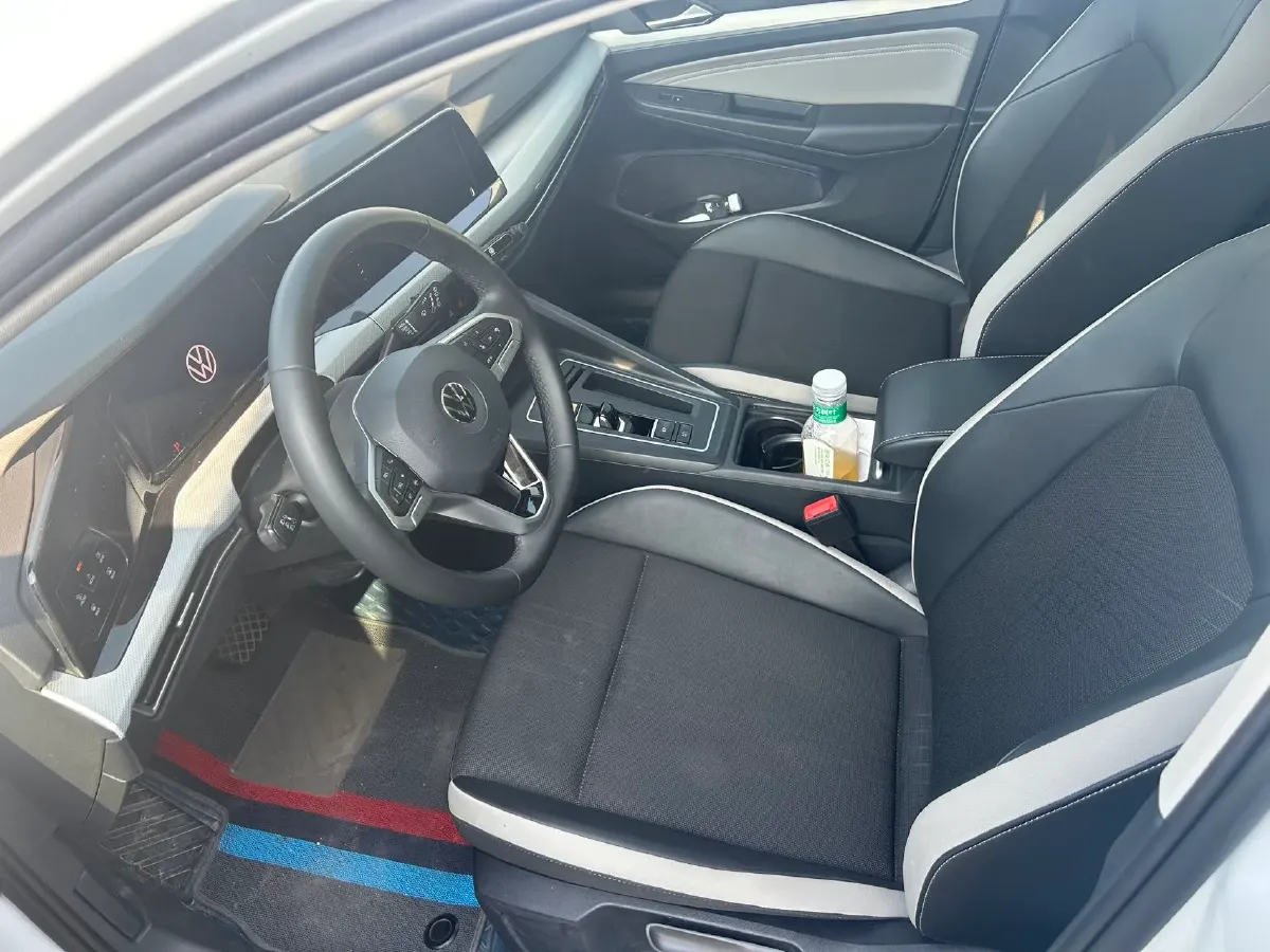 2023 Volkswagen Golf 1.4T 150HP L4 7DCT,autocango,china used car exporter,china ev exporter,chinese used car exporter,chinese used ev exporter