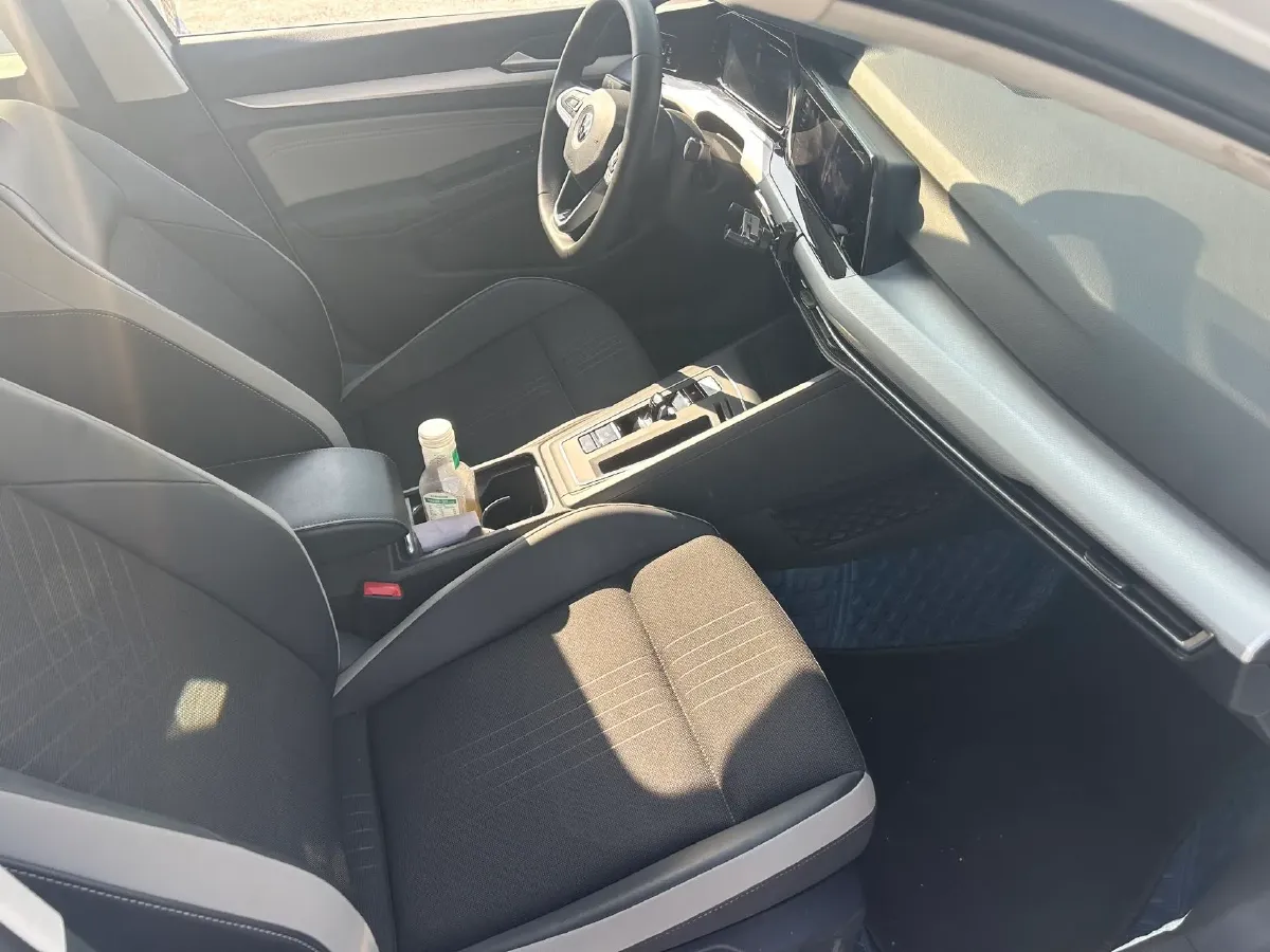 2023 Volkswagen Golf 1.4T 150HP L4 7DCT,autocango,china used car exporter,china ev exporter,chinese used car exporter,chinese used ev exporter