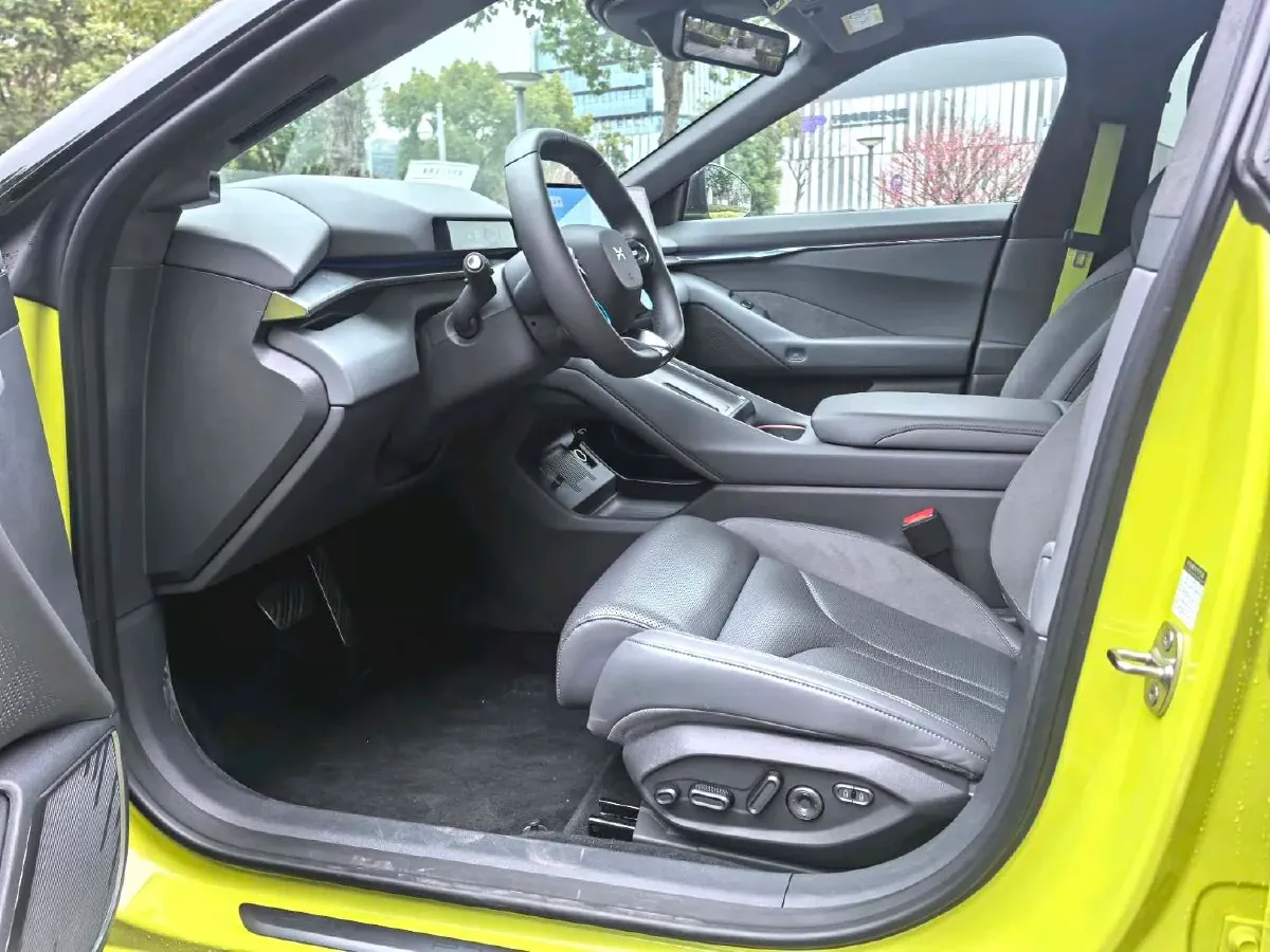 2025 Xpeng P7 BEV,autocango,china used car exporter,china ev exporter,chinese used car exporter,chinese used ev exporter