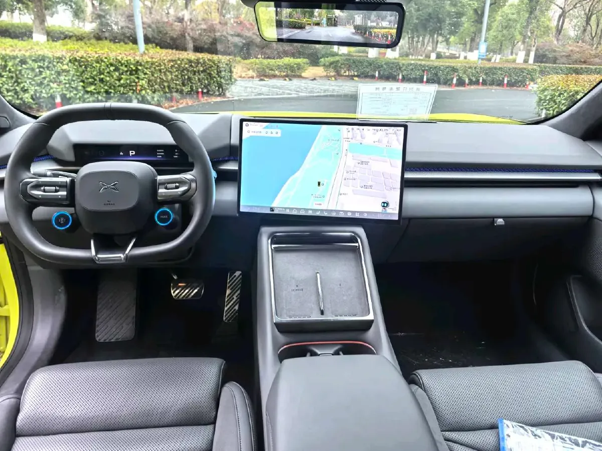 2025 Xpeng P7 BEV,autocango,china used car exporter,china ev exporter,chinese used car exporter,chinese used ev exporter