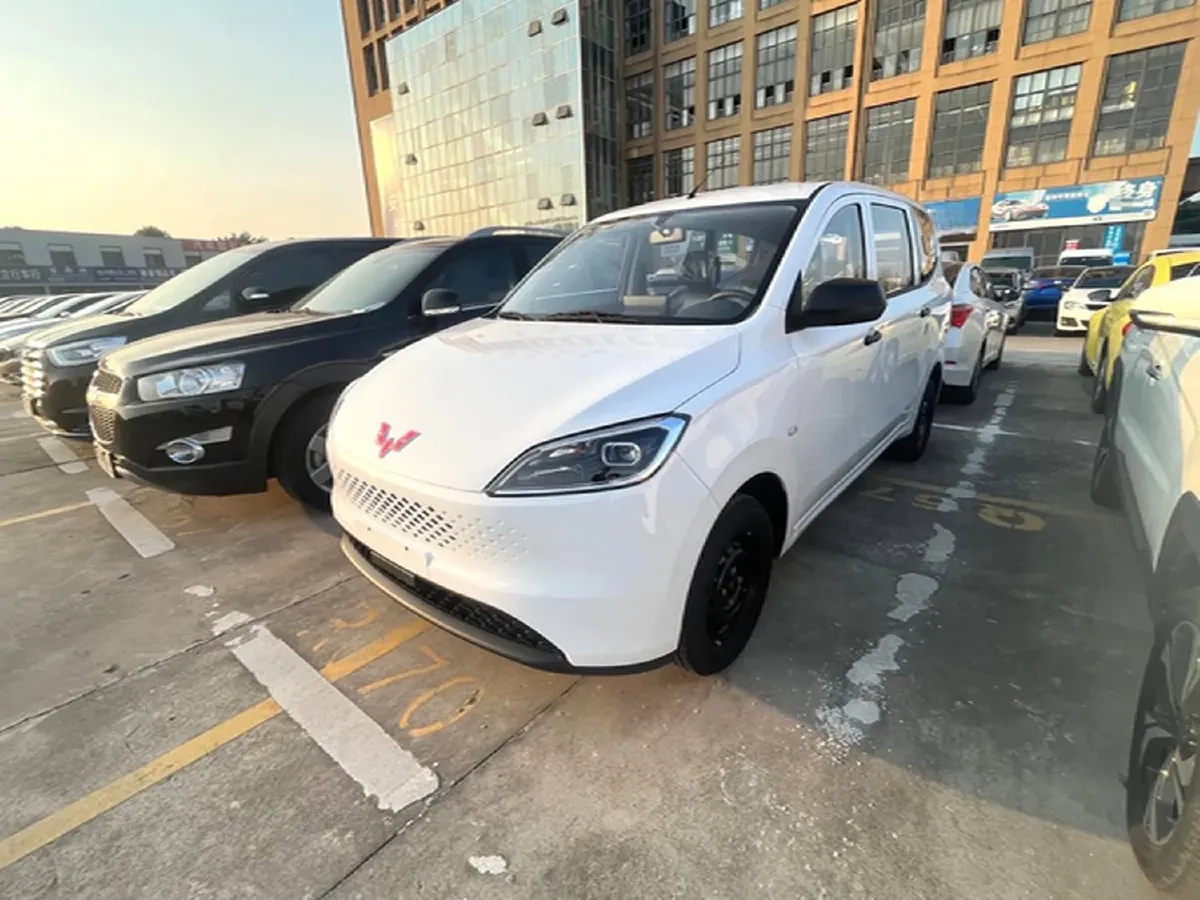 2025 WuLing HongGuang New Energy REEV 99HP REEV,autocango,china used car exporter,china ev exporter,chinese used car exporter,chinese used ev exporter