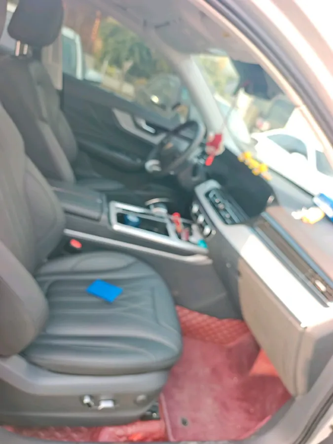 2025 HongQi HS5 2.0T 252HP L4 8AT,autocango,china used car exporter,china ev exporter,chinese used car exporter,chinese used ev exporter