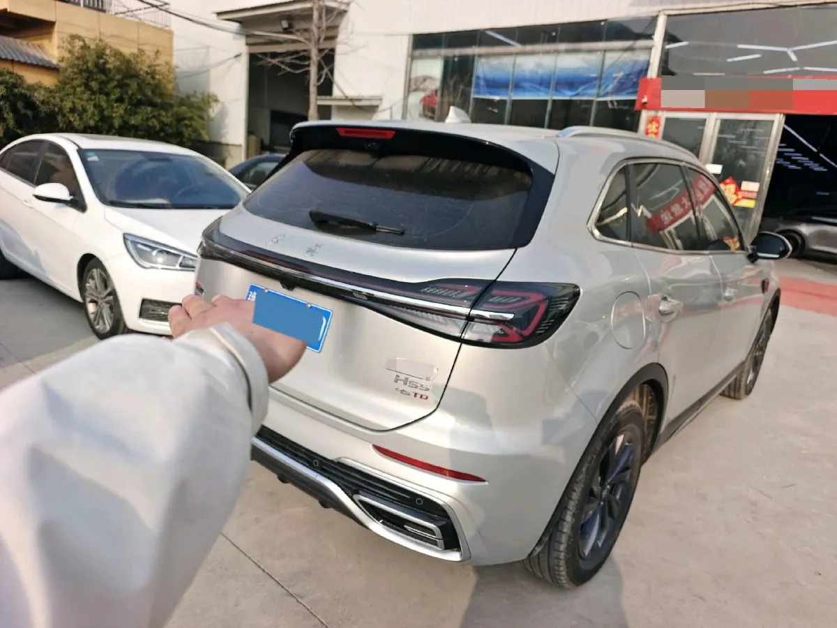 2025 HongQi HS5 2.0T 252HP L4 8AT,autocango,china used car exporter,china ev exporter,chinese used car exporter,chinese used ev exporter