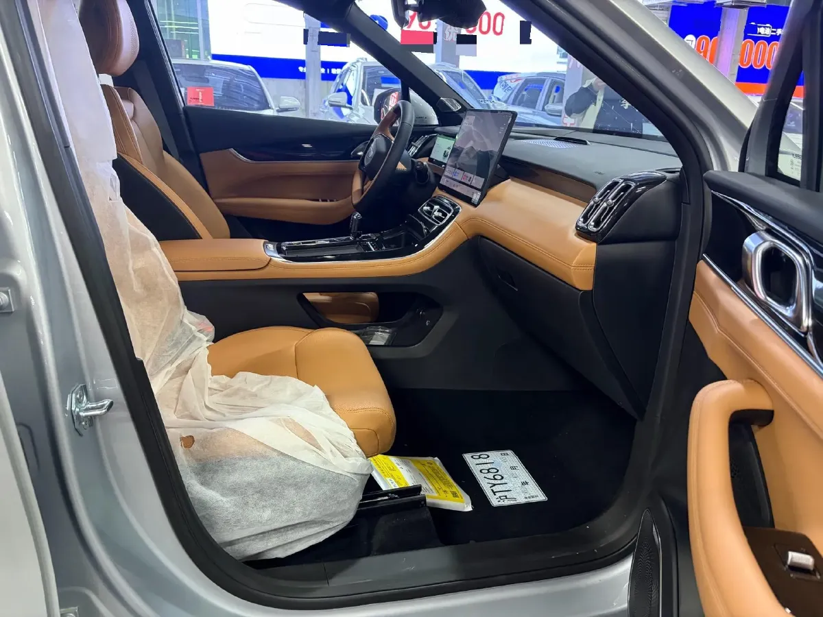 2025 Geely StarRay 1.5T 181HP L4 7DCT,autocango,china used car exporter,china ev exporter,chinese used car exporter,chinese used ev exporter