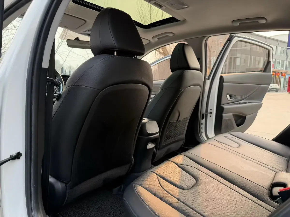 2021 Hyundai Elantra 1.5L 115HP L4 CVT,autocango,china used car exporter,china ev exporter,chinese used car exporter,chinese used ev exporter