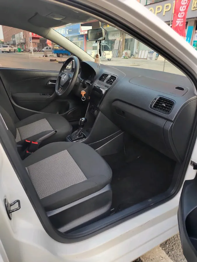 2016 Volkswagen Polo 1.4L 90HP L4 6AT,autocango,china used car exporter,china ev exporter,chinese used car exporter,chinese used ev exporter