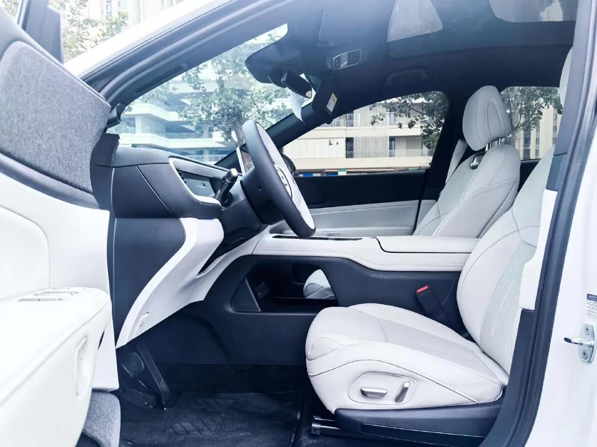 2023 Xpeng G6 BEV 66KWH,autocango,china used car exporter,china ev exporter,chinese used car exporter,chinese used ev exporter