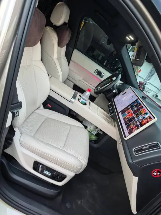 2023 Li L8 Range Extended 154HP REEV 40.9KWH,autocango,china used car exporter,china ev exporter,chinese used car exporter,chinese used ev exporter