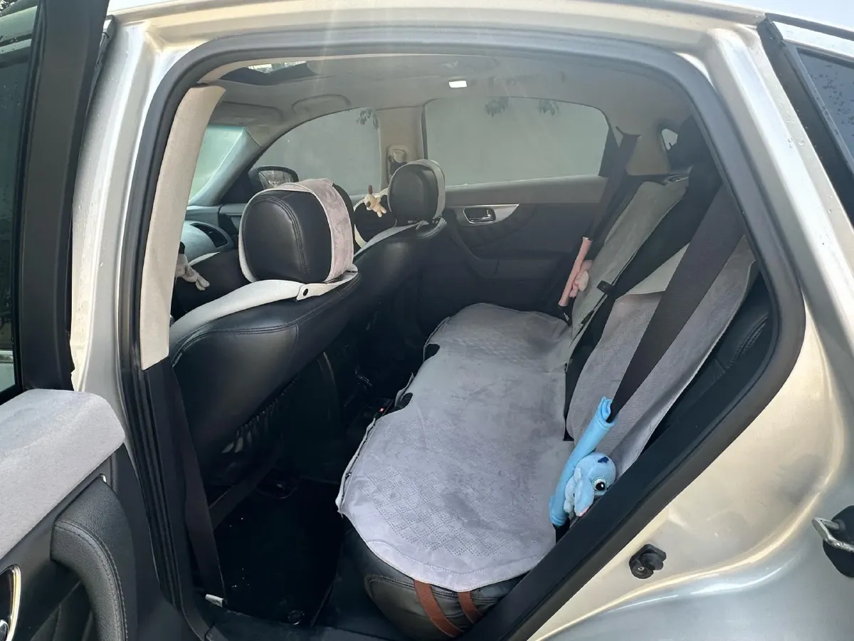 2010 Infiniti FX 3.5L 332HP V6 7AT,autocango,china used car exporter,china ev exporter,chinese used car exporter,chinese used ev exporter