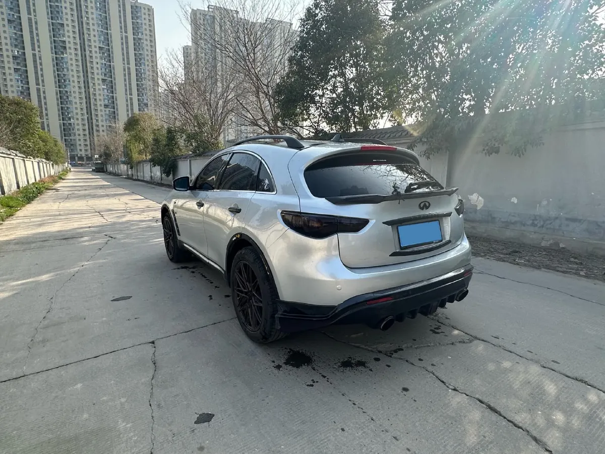2010 Infiniti FX 3.5L 332HP V6 7AT,autocango,china used car exporter,china ev exporter,chinese used car exporter,chinese used ev exporter