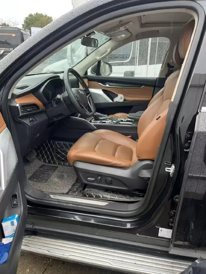 2017 MAXUS D90 2.0T 224HP L4 6AT,autocango,china used car exporter,china ev exporter,chinese used car exporter,chinese used ev exporter