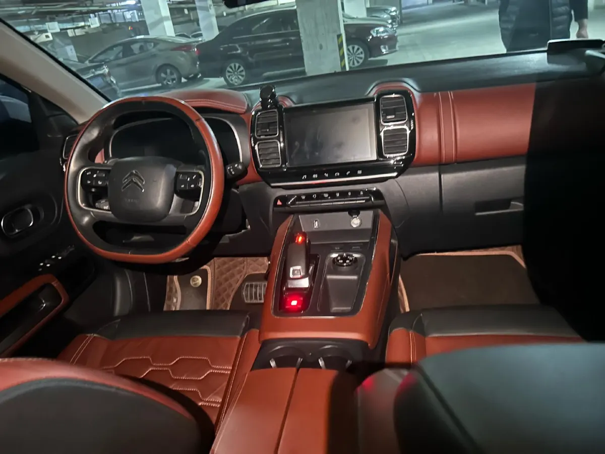 2019 Citroen C5 Aircross 1.8T 204HP L4 6AT,autocango,china used car exporter,china ev exporter,chinese used car exporter,chinese used ev exporter