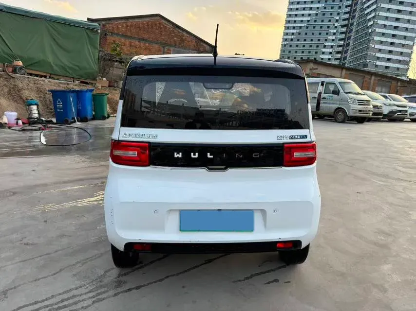 2020 WuLing HongGuang MINI EV BEV 13.8KWH,autocango,china used car exporter,china ev exporter,chinese used car exporter,chinese used ev exporter