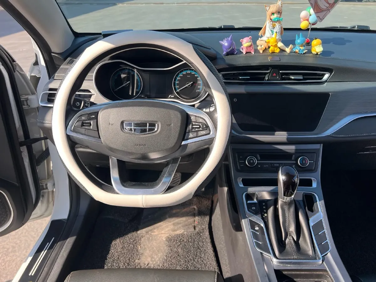 2021 BaoJun 530 1.5T 147HP L4 CVT,autocango,china used car exporter,china ev exporter,chinese used car exporter,chinese used ev exporter