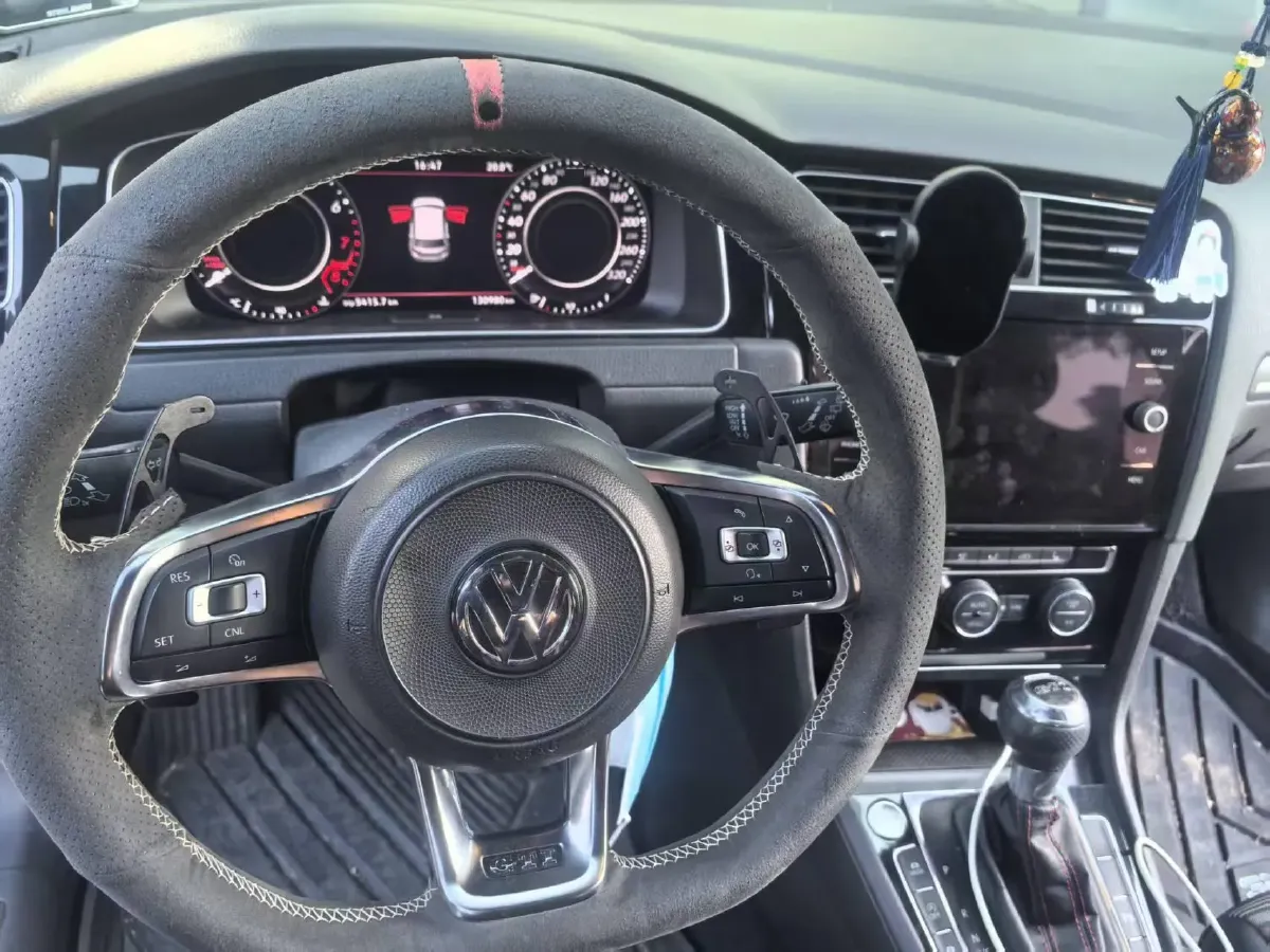 2018 Volkswagen GolfGTI 2.0T 220HP L4 7DCT,autocango,china used car exporter,china ev exporter,chinese used car exporter,chinese used ev exporter