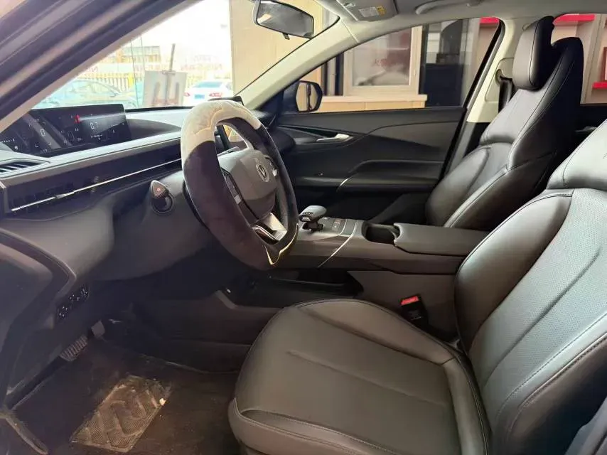 2025 ChangAn Eado 1.5T 192HP L4 7DCT,autocango,china used car exporter,china ev exporter,chinese used car exporter,chinese used ev exporter