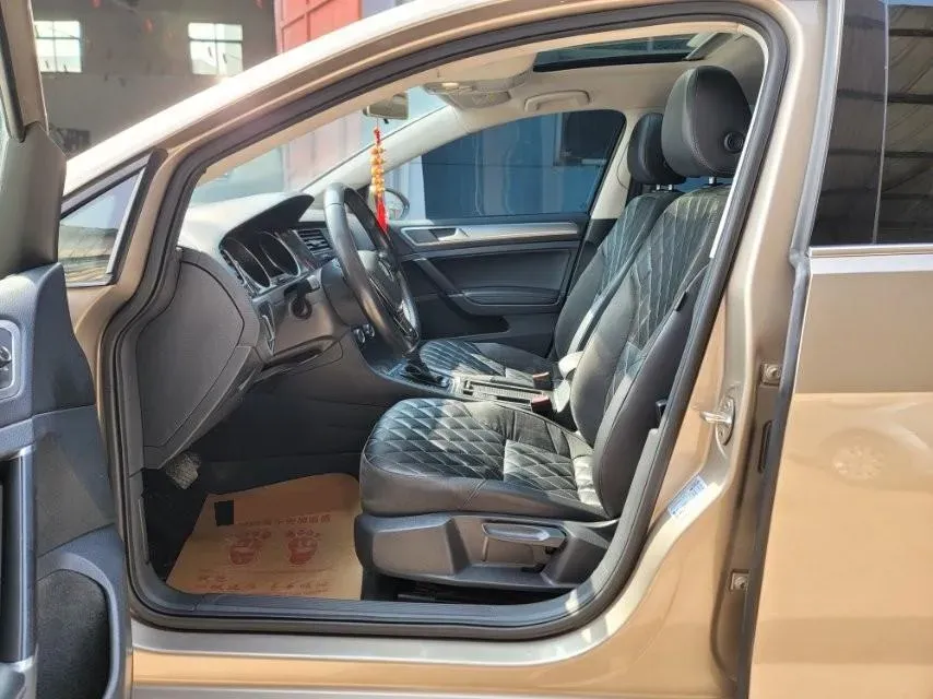 2018 Volkswagen Golf 1.6L 110HP L4 6AT,autocango,china used car exporter,china ev exporter,chinese used car exporter,chinese used ev exporter