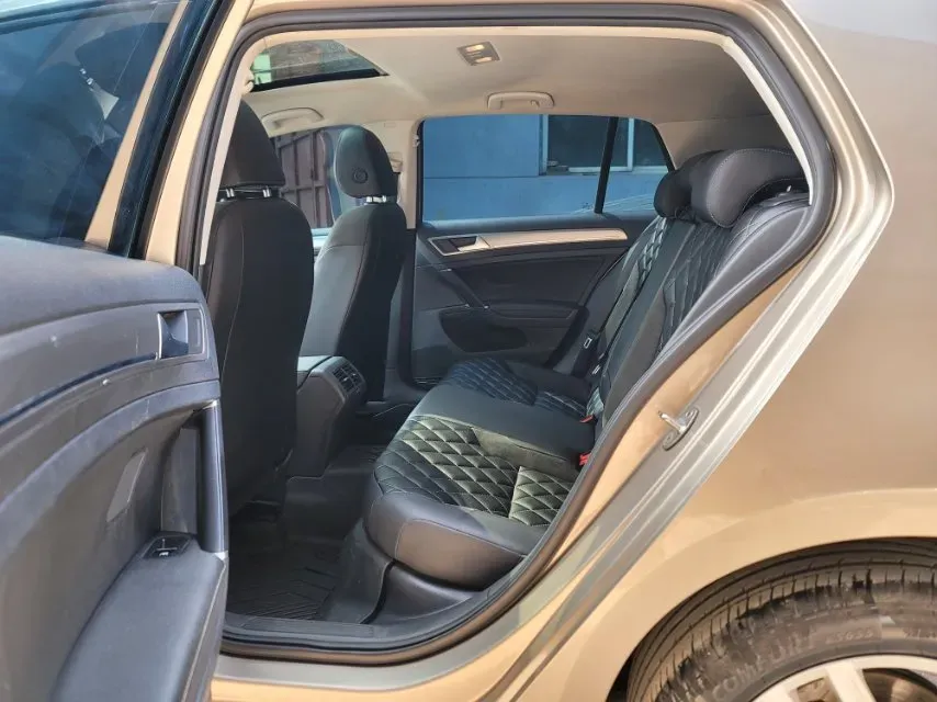 2018 Volkswagen Golf 1.6L 110HP L4 6AT,autocango,china used car exporter,china ev exporter,chinese used car exporter,chinese used ev exporter