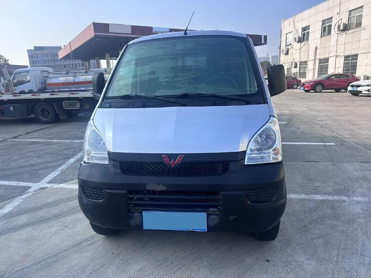 2019 WuLing RongGuang Mini Truck 1.5L 107HP L4 5MT,autocango,china used car exporter,china ev exporter,chinese used car exporter,chinese used ev exporter