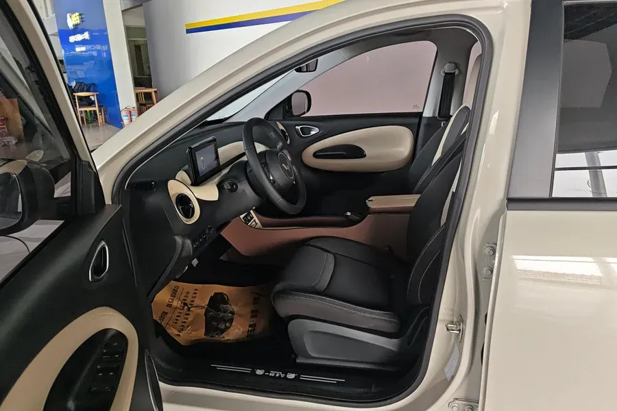 2024 WuLing BinGuo BEV 17.3KWH,autocango,china used car exporter,china ev exporter,chinese used car exporter,chinese used ev exporter