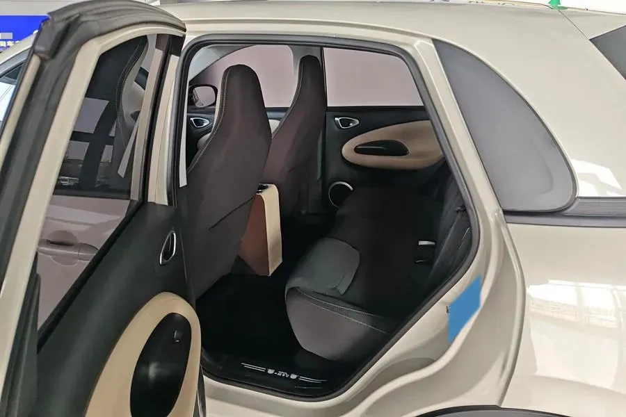 2024 WuLing BinGuo BEV 17.3KWH,autocango,china used car exporter,china ev exporter,chinese used car exporter,chinese used ev exporter