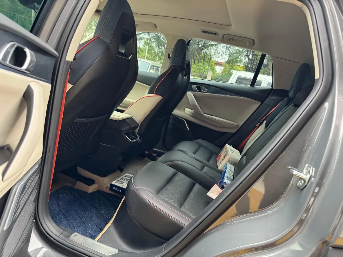 2023 LYNK&CO 06 1.5T 181HP L4 7DCT,autocango,china used car exporter,china ev exporter,chinese used car exporter,chinese used ev exporter