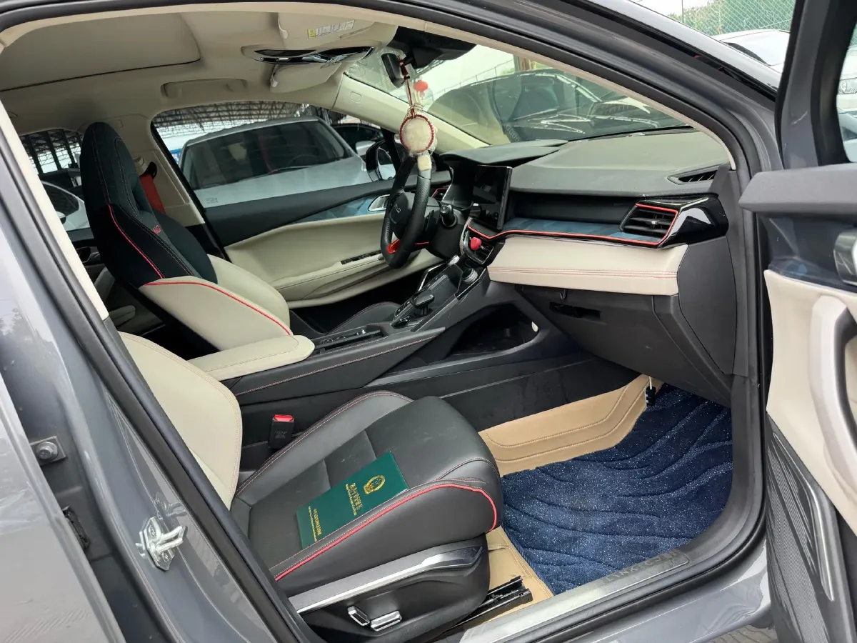 2023 LYNK&CO 06 1.5T 181HP L4 7DCT,autocango,china used car exporter,china ev exporter,chinese used car exporter,chinese used ev exporter