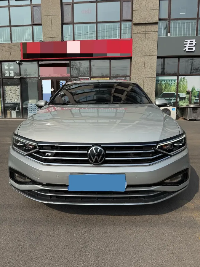 2020 Volkswagen Magotan 2.0T 186HP L4 7DCT,autocango,china used car exporter,china ev exporter,chinese used car exporter,chinese used ev exporter