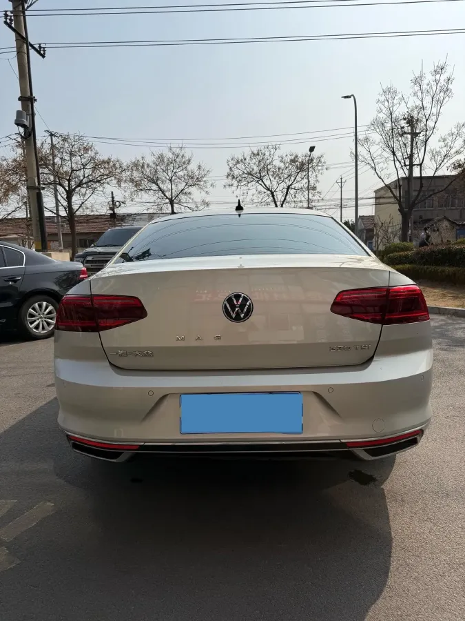 2020 Volkswagen Magotan 2.0T 186HP L4 7DCT,autocango,china used car exporter,china ev exporter,chinese used car exporter,chinese used ev exporter