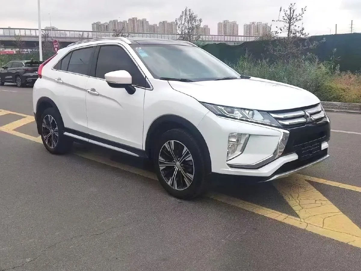 2018 Mitsubishi Eclipse Cross 1.5T 170HP L4 CVT,autocango,china used car exporter,china ev exporter,chinese used car exporter,chinese used ev exporter