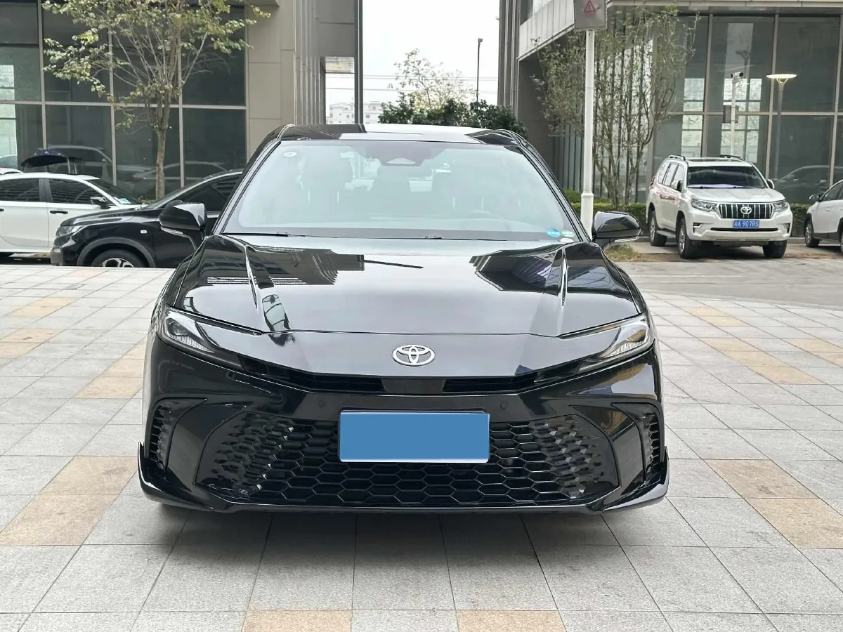 2024 Toyota Camry 2.0L 152HP L4 E-CVT Hybrid,autocango,china used car exporter,china ev exporter,chinese used car exporter,chinese used ev exporter