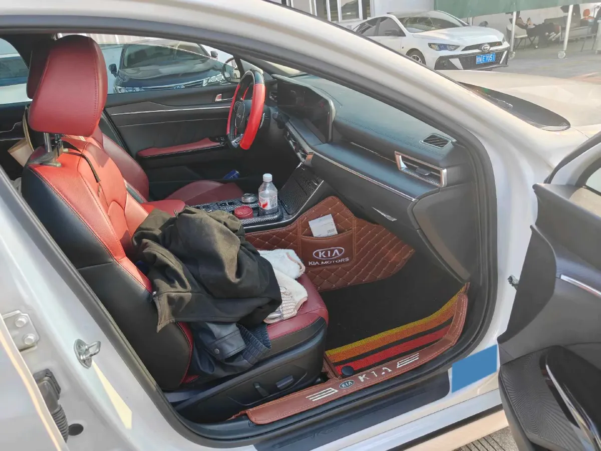 2021 Kia K5 2.0T 240HP L4 8AT,autocango,china used car exporter,china ev exporter,chinese used car exporter,chinese used ev exporter