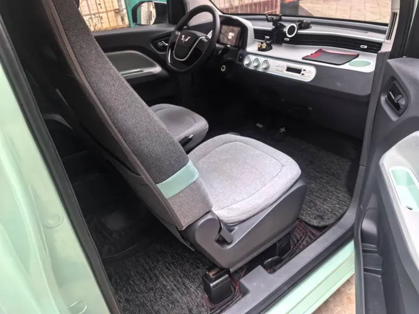 2021 WuLing HongGuang MINI EV BEV 13.9KWH,autocango,china used car exporter,china ev exporter,chinese used car exporter,chinese used ev exporter