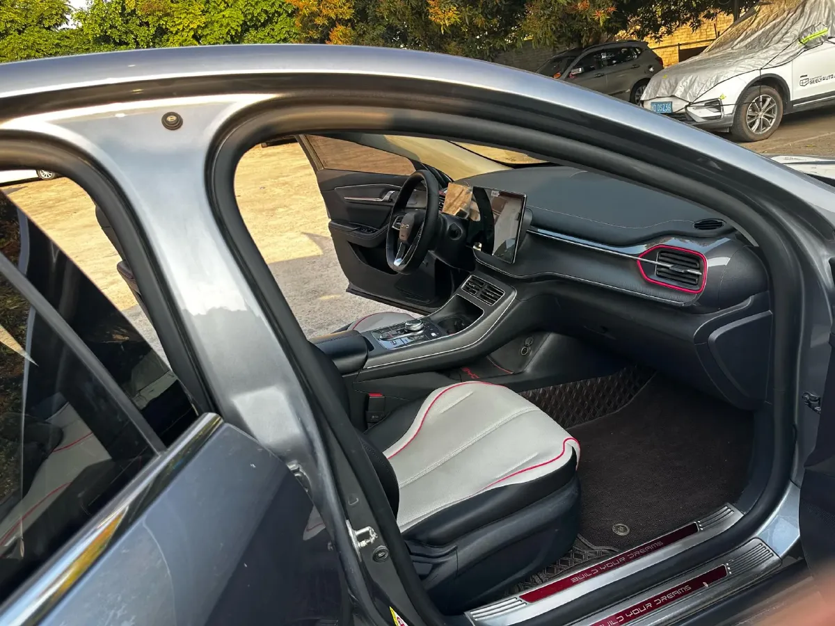 2022 Roewe RX5 MAX 1.5T 181HP L4 6AT,autocango,china used car exporter,china ev exporter,chinese used car exporter,chinese used ev exporter