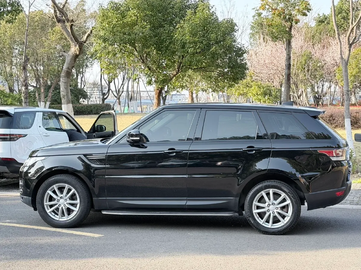 2016 Land Rover Range Rover Sport 2.0T 241HP L4 8AT,autocango,china used car exporter,china ev exporter,chinese used car exporter,chinese used ev exporter