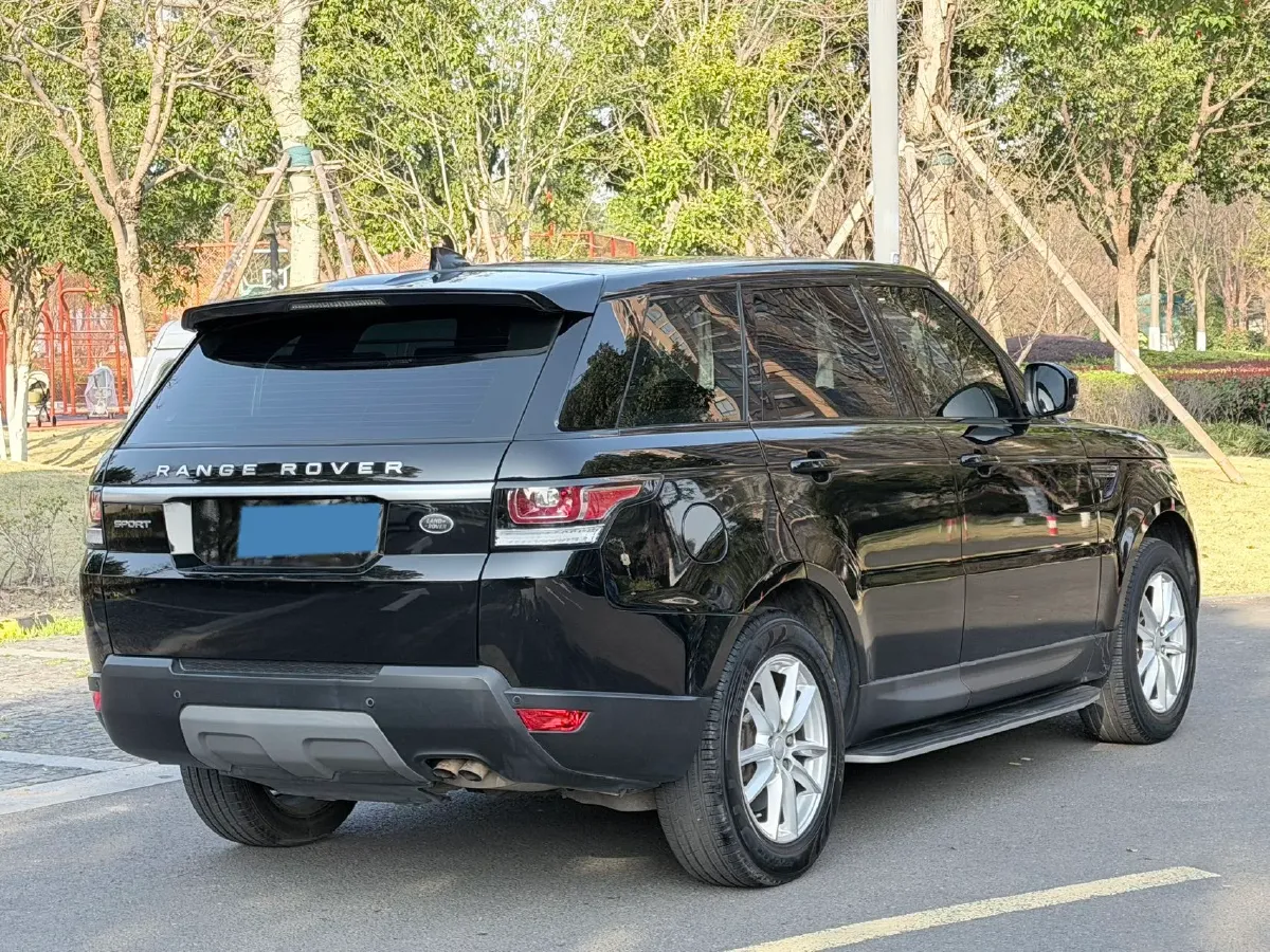 2016 Land Rover Range Rover Sport 2.0T 241HP L4 8AT,autocango,china used car exporter,china ev exporter,chinese used car exporter,chinese used ev exporter