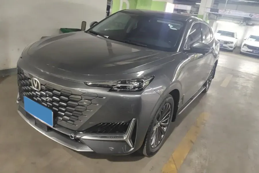 2021 ChangAn UNI-K 2.0T 233HP L4 8AT,autocango,china used car exporter,china ev exporter,chinese used car exporter,chinese used ev exporter